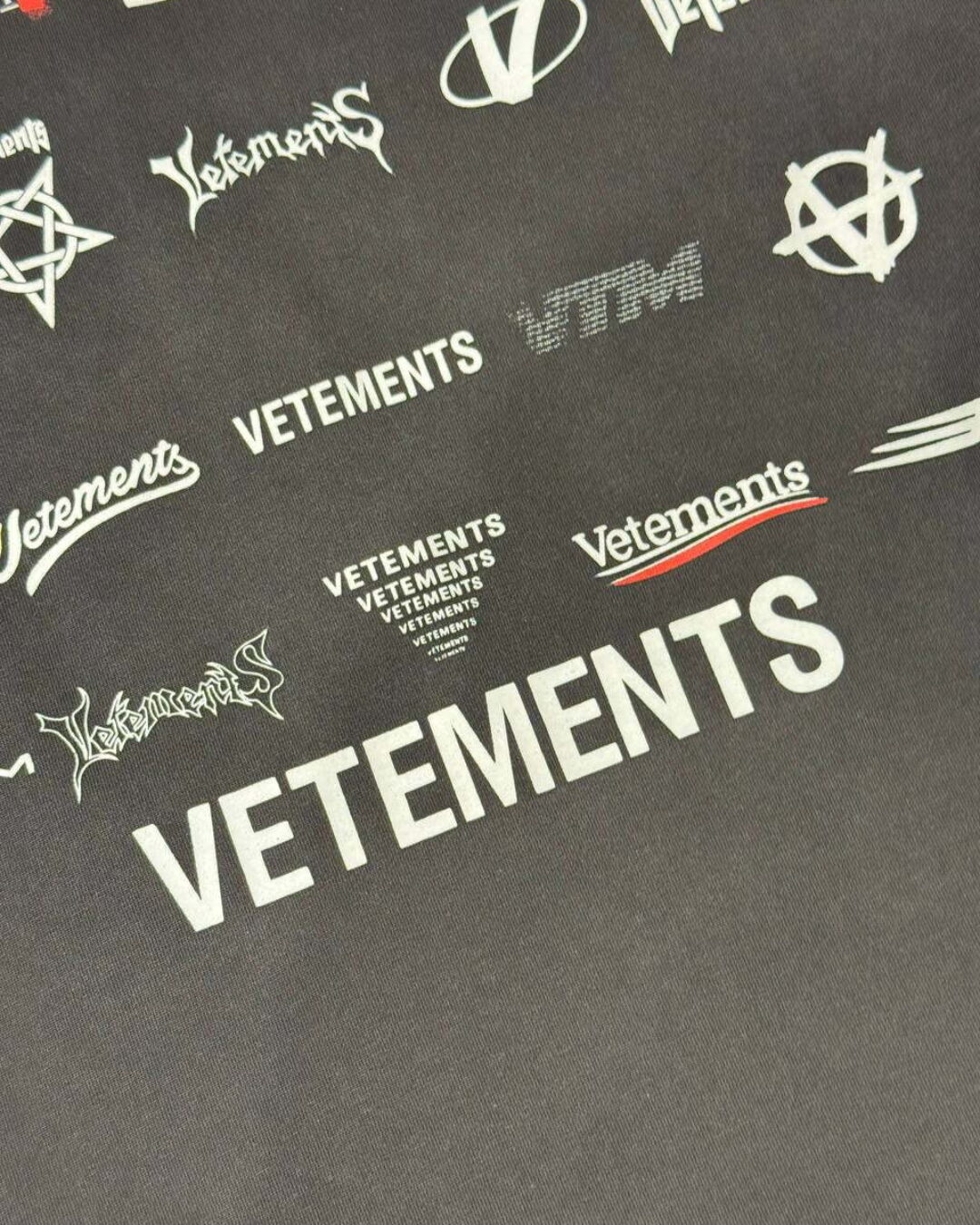 Футболка Vetements Logos — фото 8