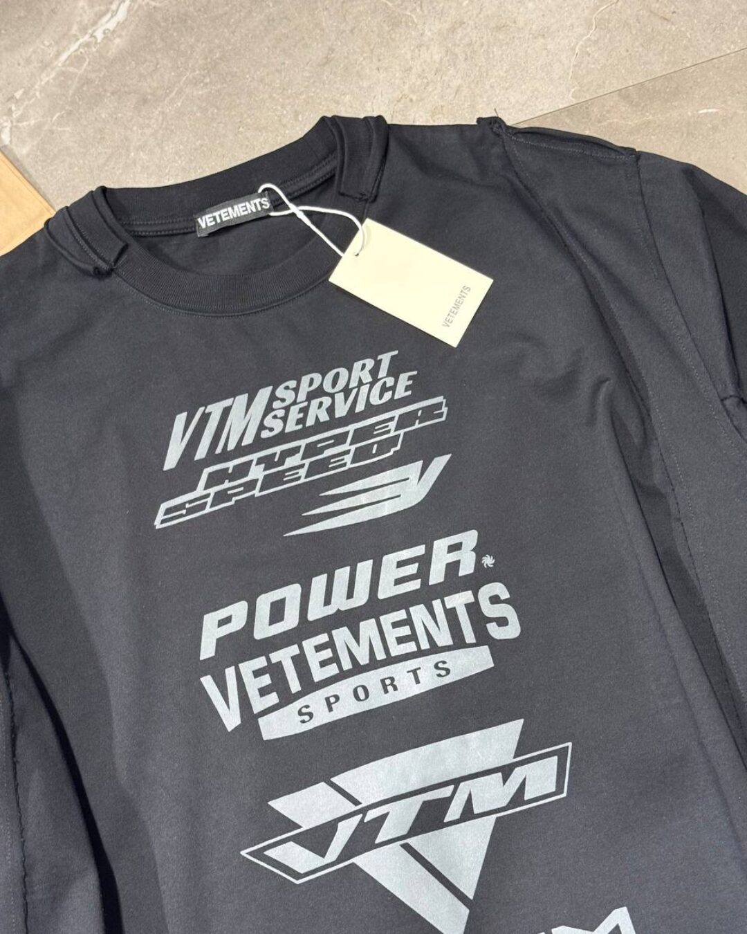 Футболка Vetements Logos