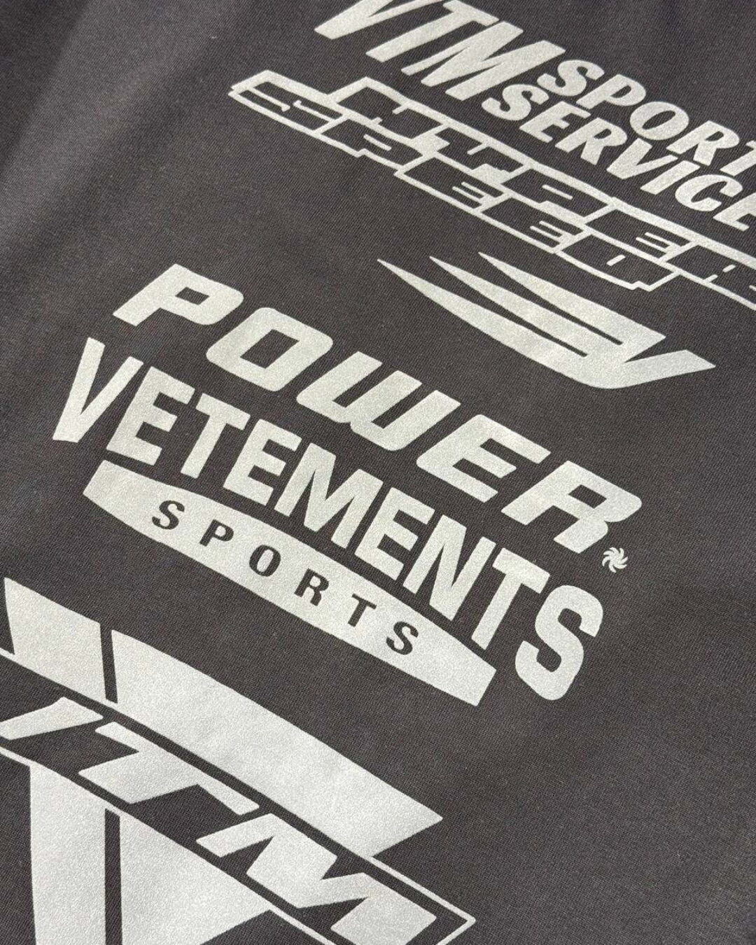 Футболка Vetements Logos — фото 9