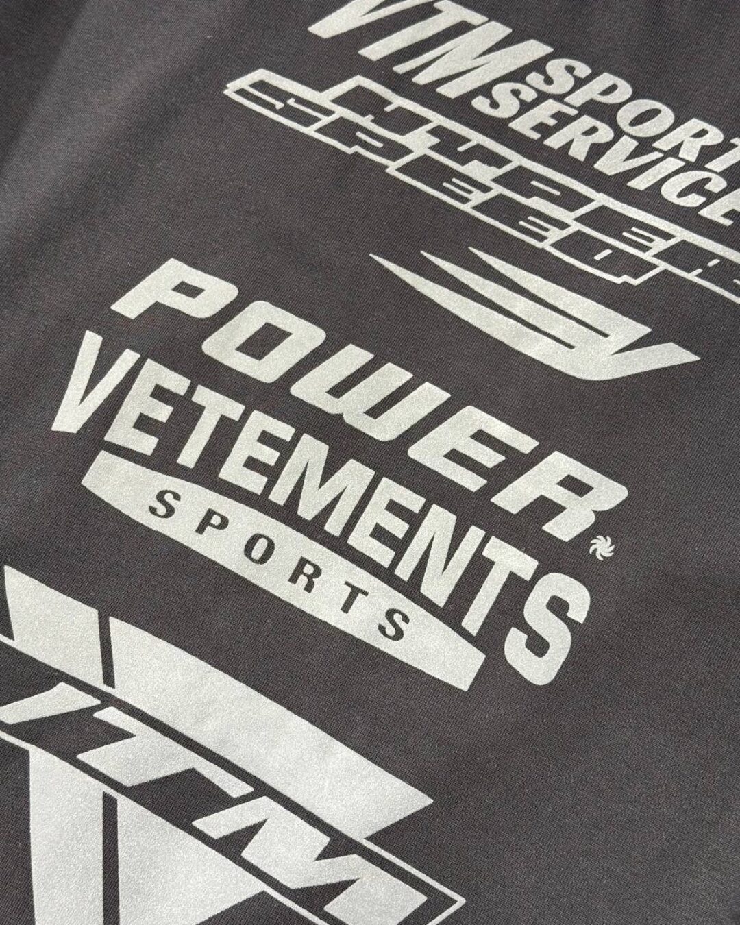 Футболка Vetements Logos
