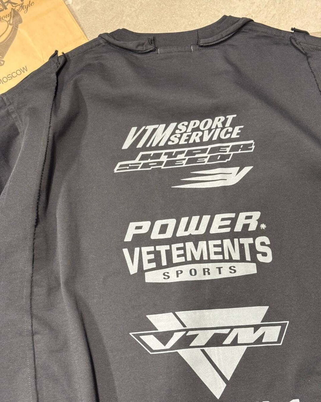 Футболка Vetements Logos — фото 10