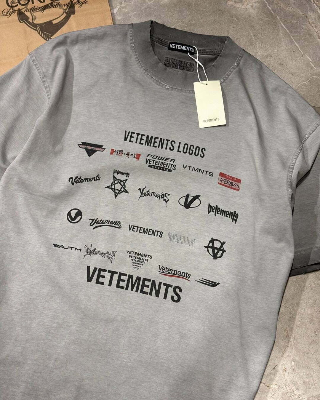 Футболка Vetements Logos — фото 5