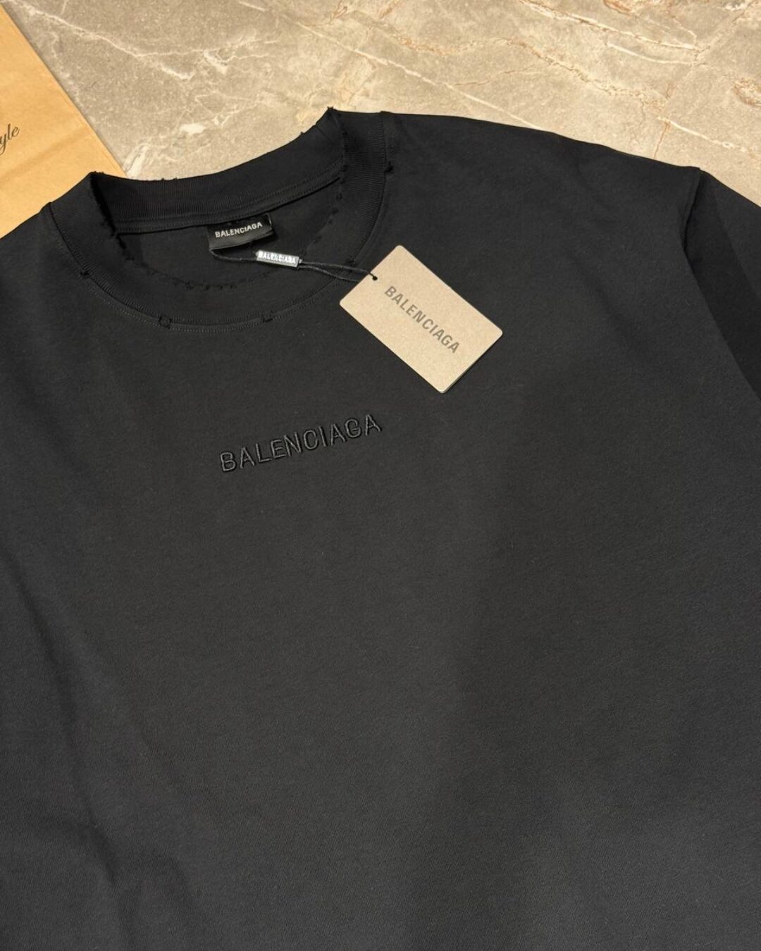 Футболка Balenciaga