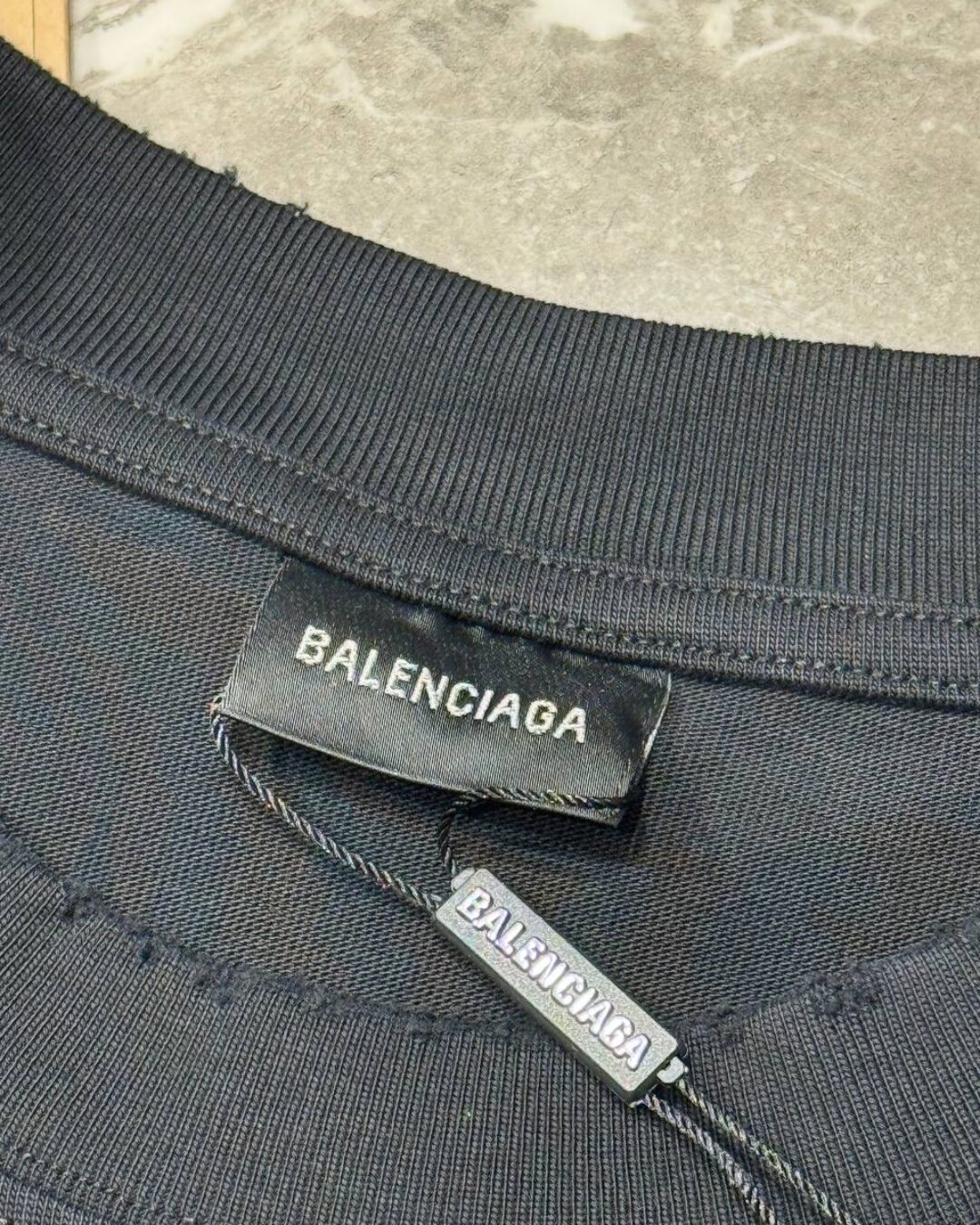 Футболка Balenciaga