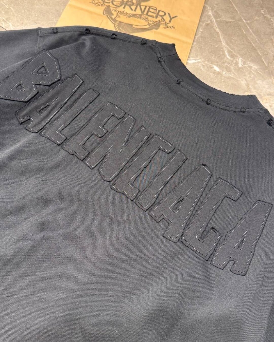 Футболка Balenciaga