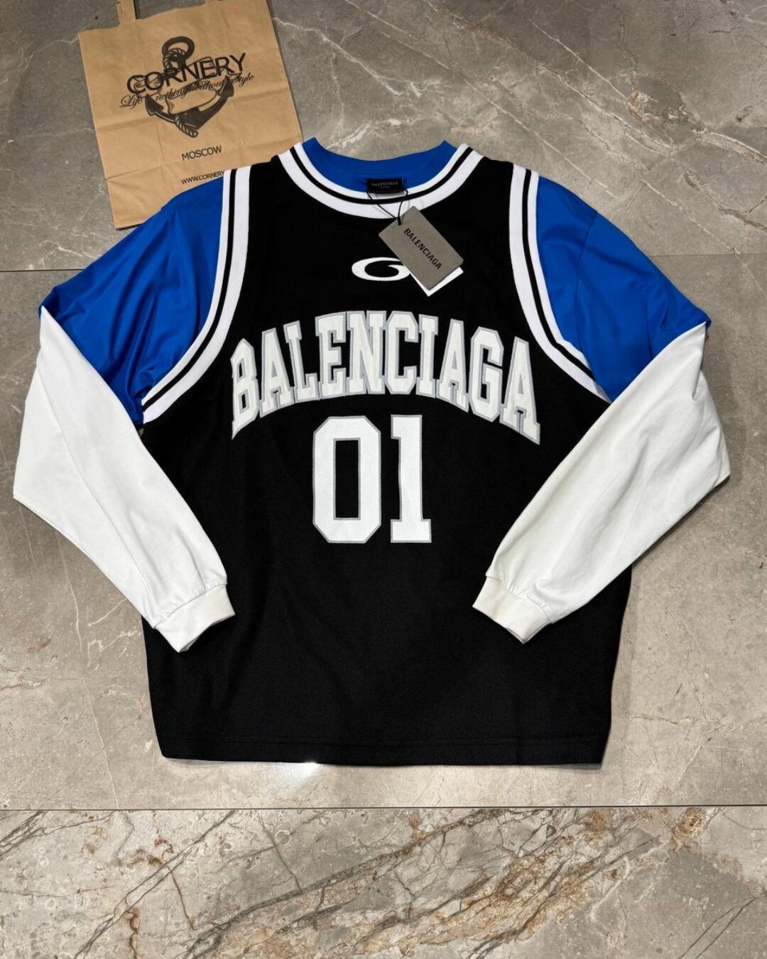 Кофта Balenciaga