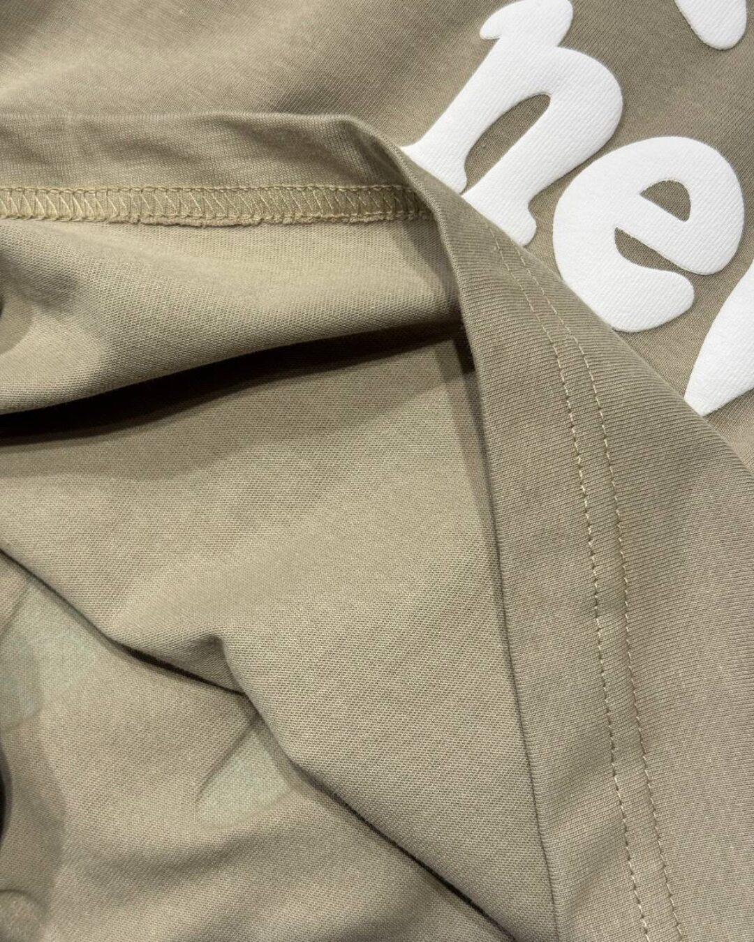 Футболка Broken Planet