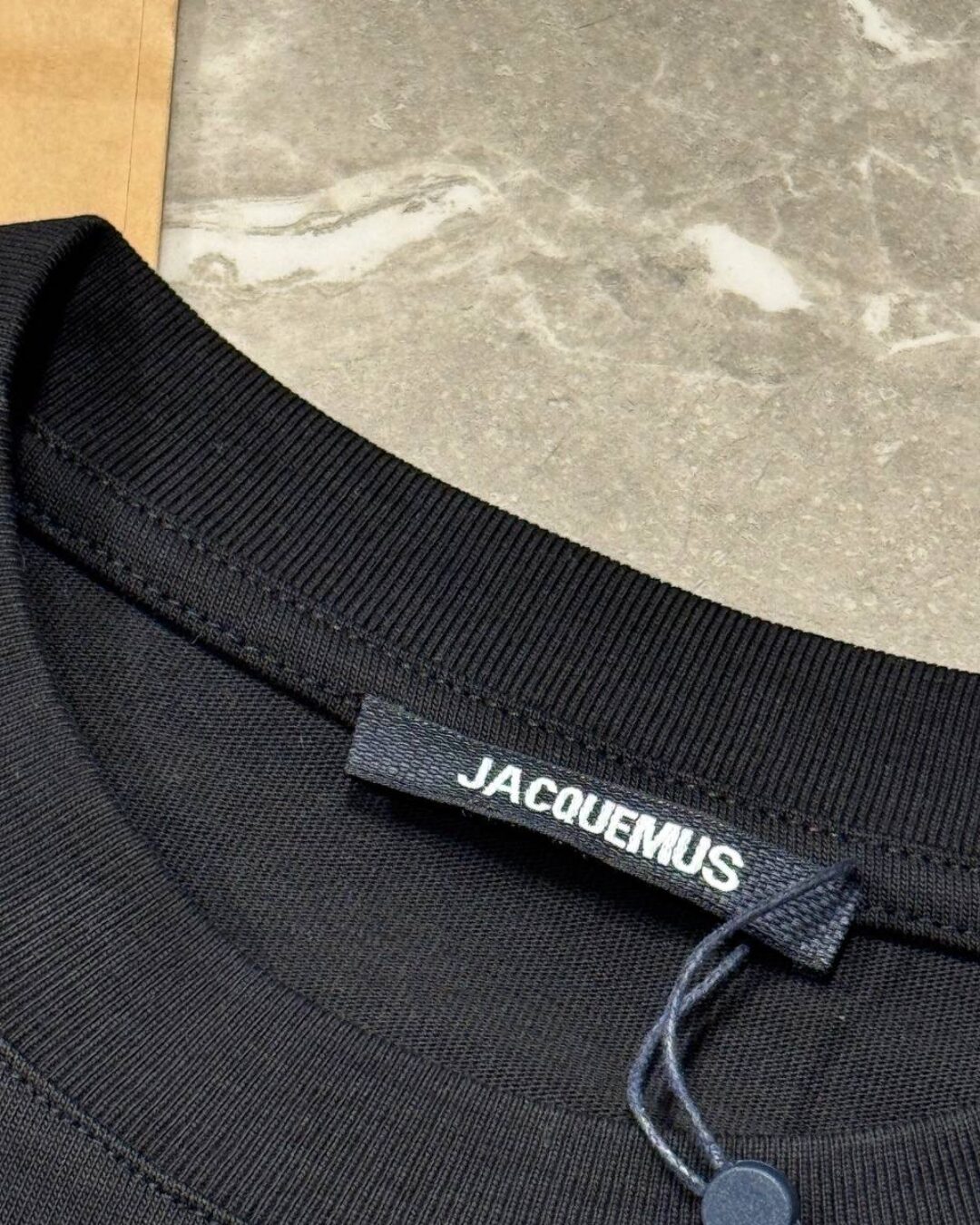 Футболка Jacquemus