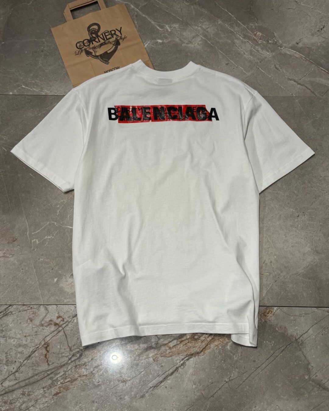 Футболка Balenciaga