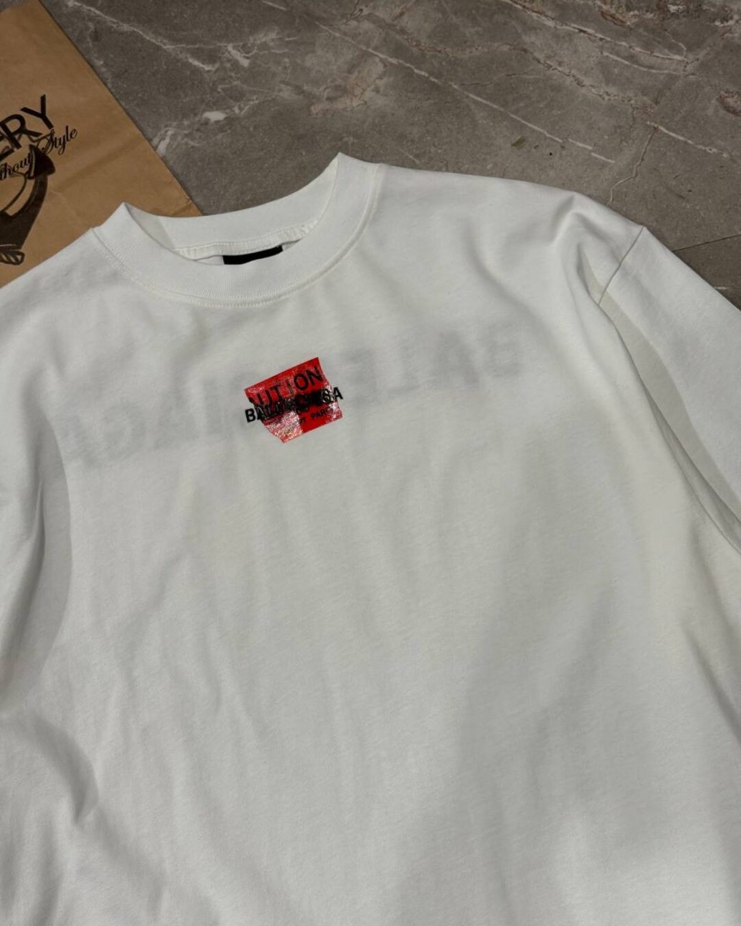 Футболка Balenciaga