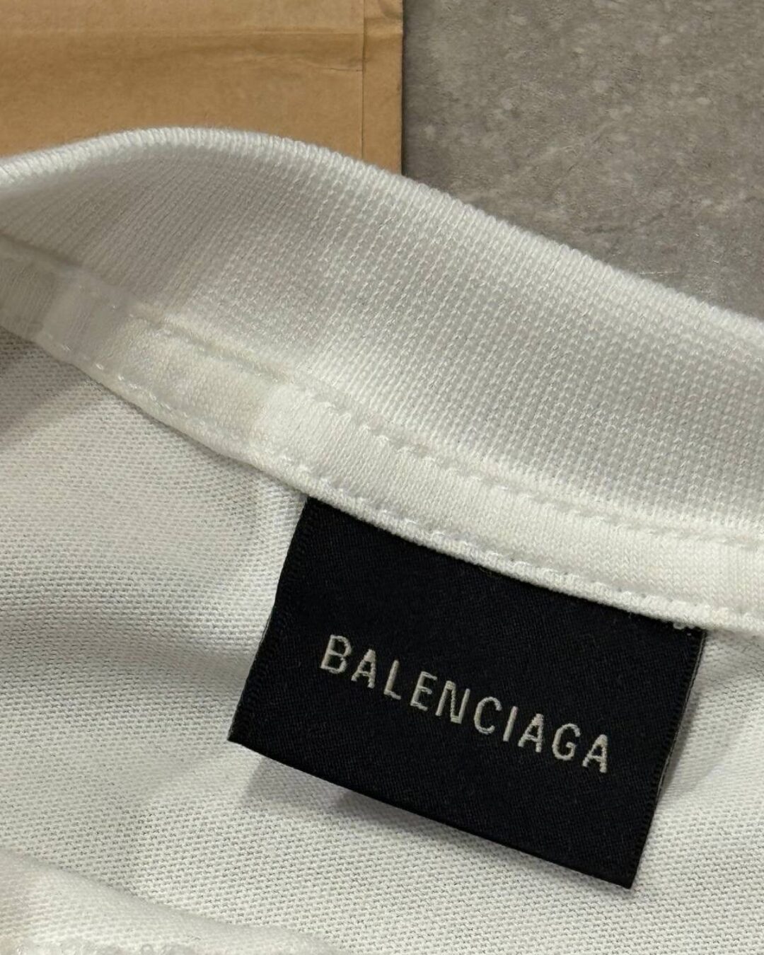 Футболка Balenciaga
