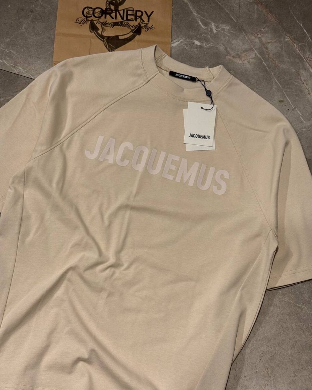 Футболка Jacquemus