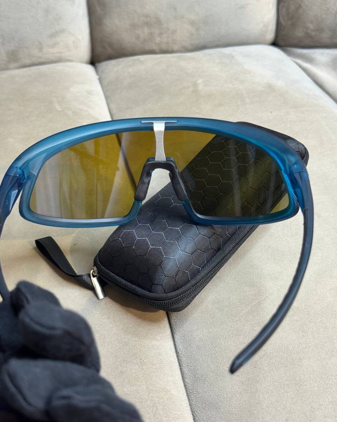 Очки Oakley
