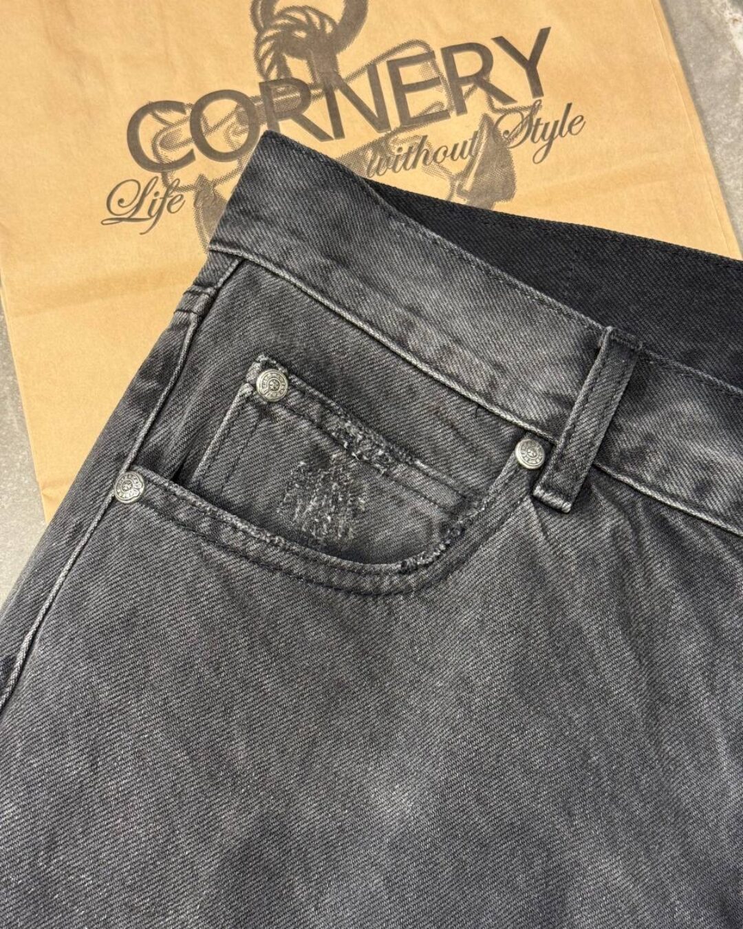 Джинсы Chrome Hearts