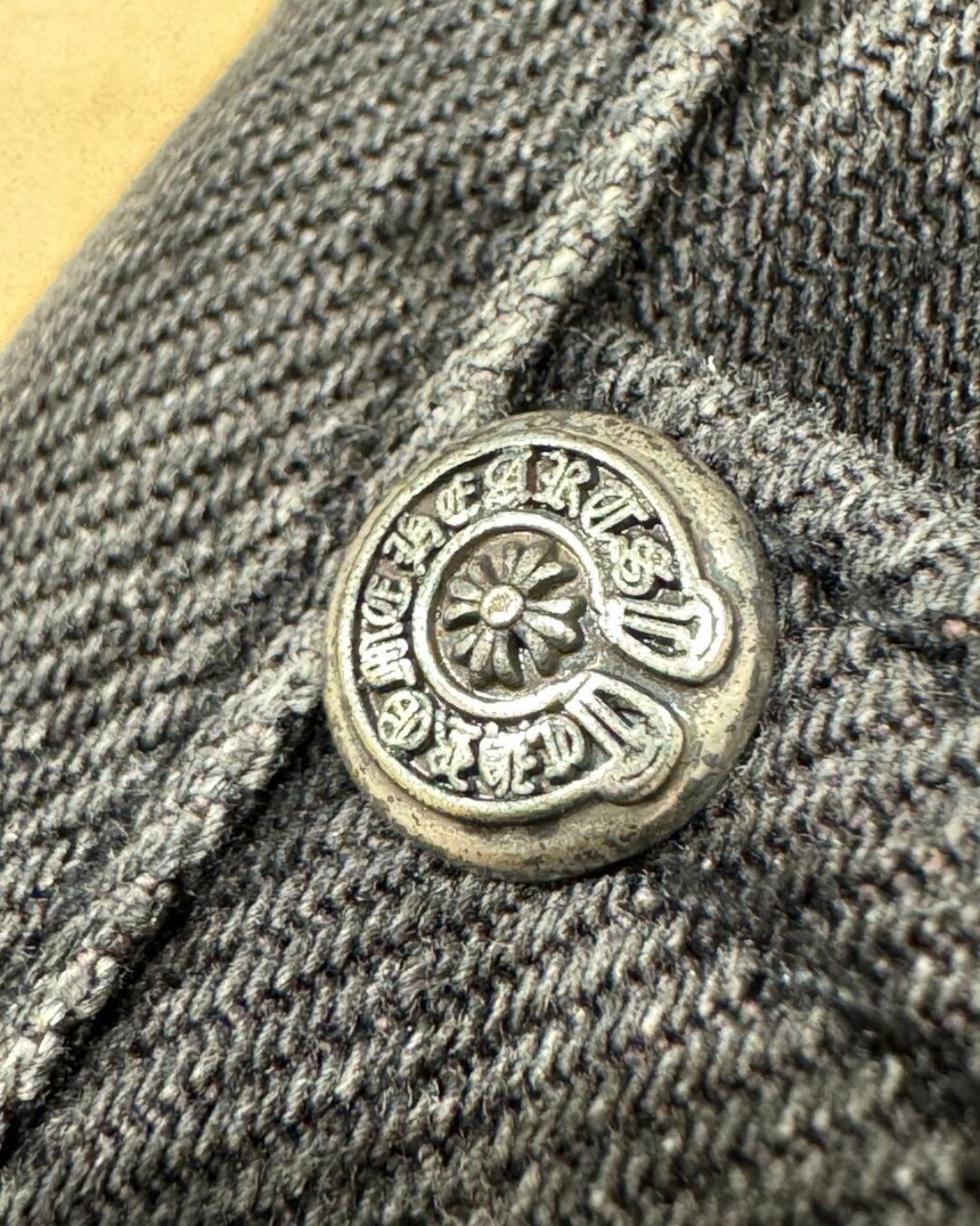 Джинсы Chrome Hearts