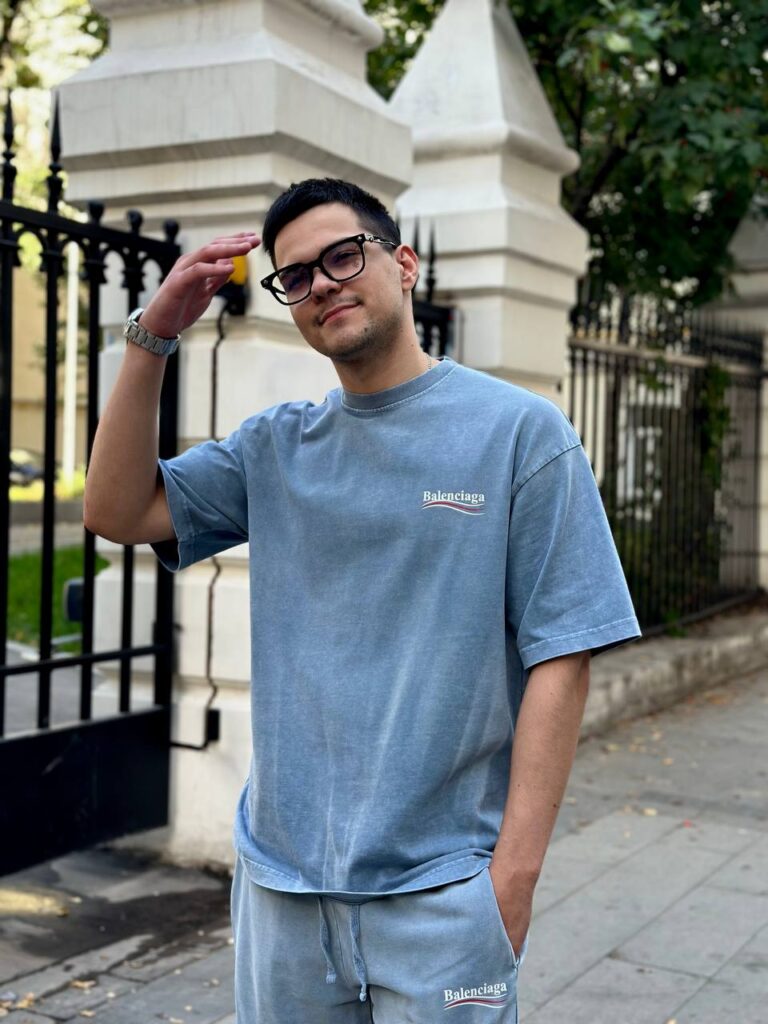 Костюм Balenciaga