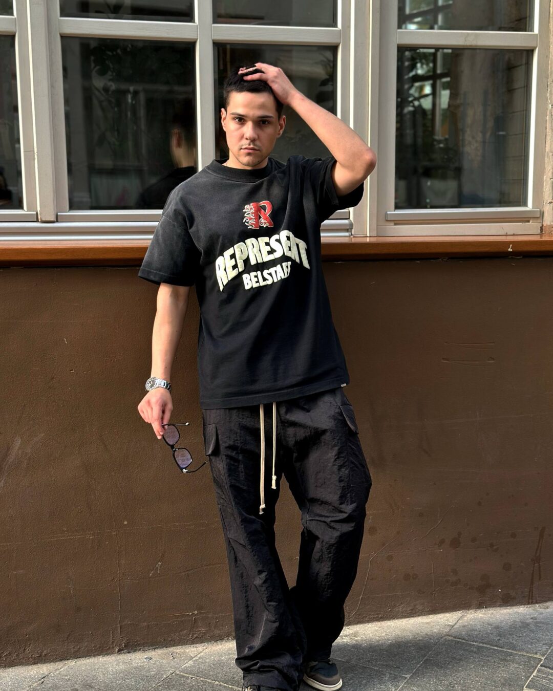 Футболка Represent