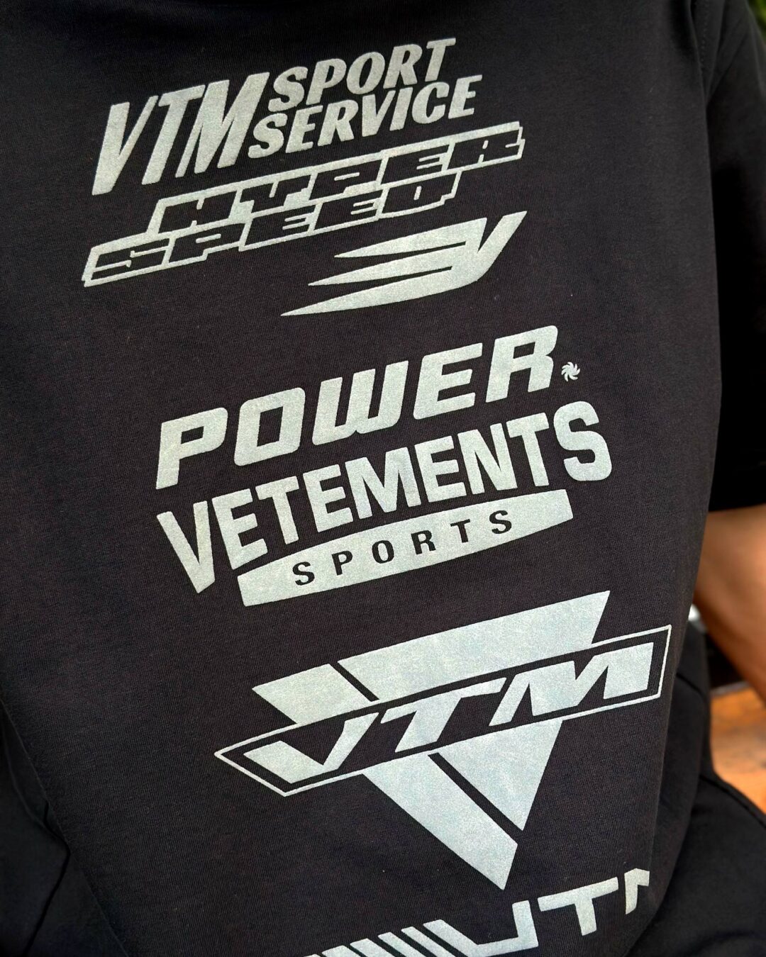 Футболка Vetements Logos