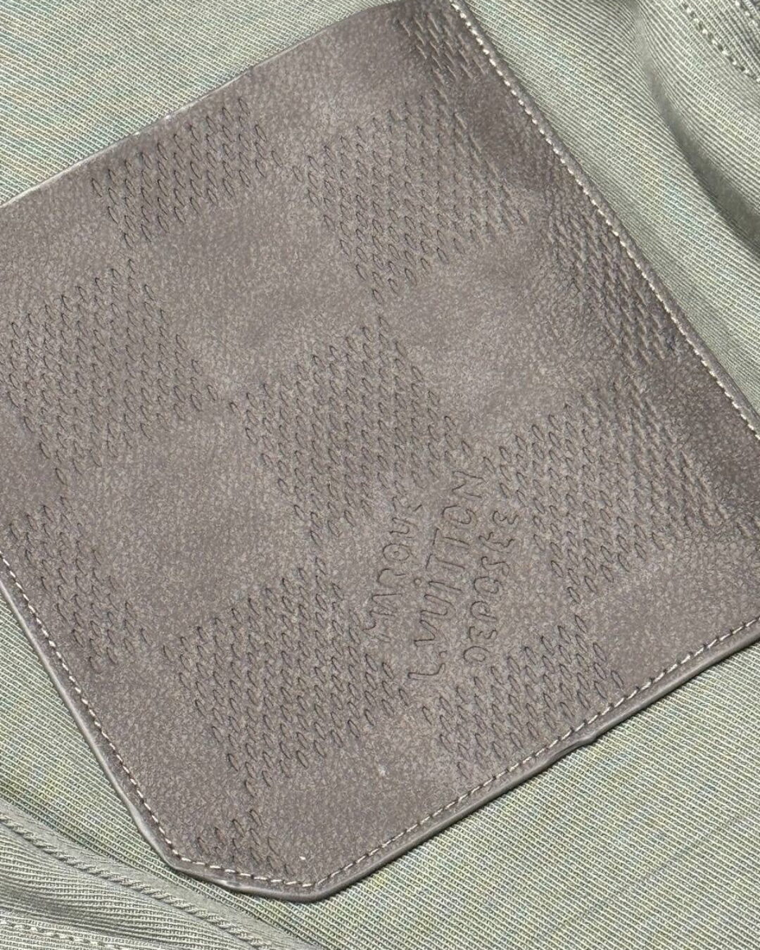 Костюм Louis Vuitton — фото 6