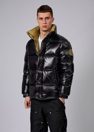 Пуховик Moncler
