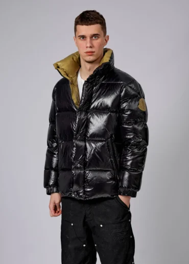 Пуховик Moncler
