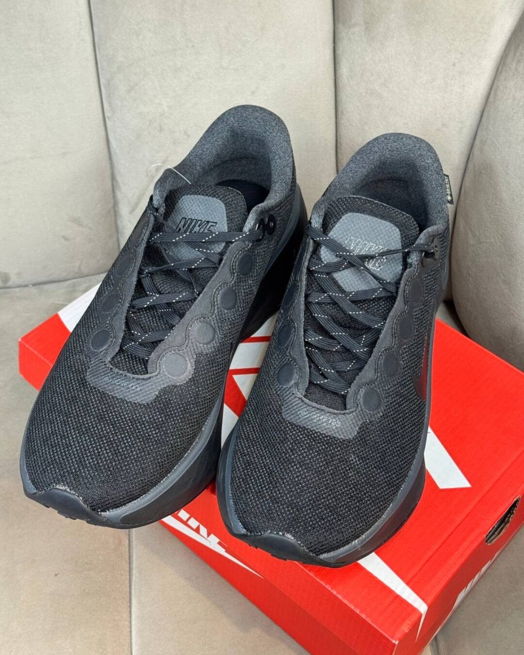 Кроссовки Nike