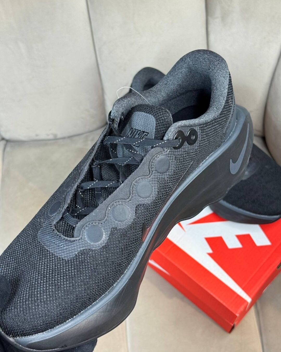 Кроссовки Nike