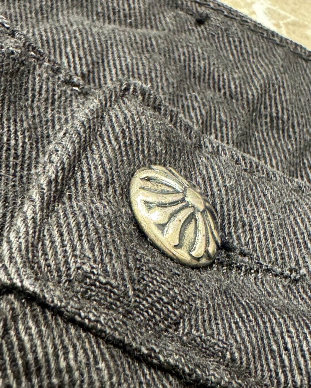 Джинсы Chrome Hearts