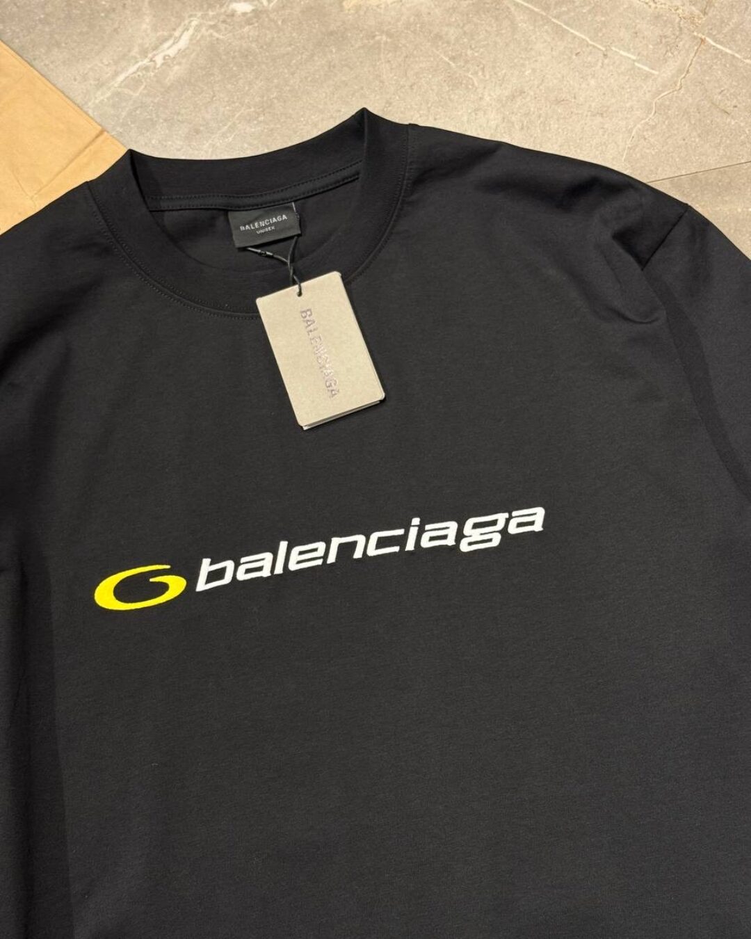 Футболка Balenciaga