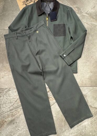 Костюм Louis Vuitton