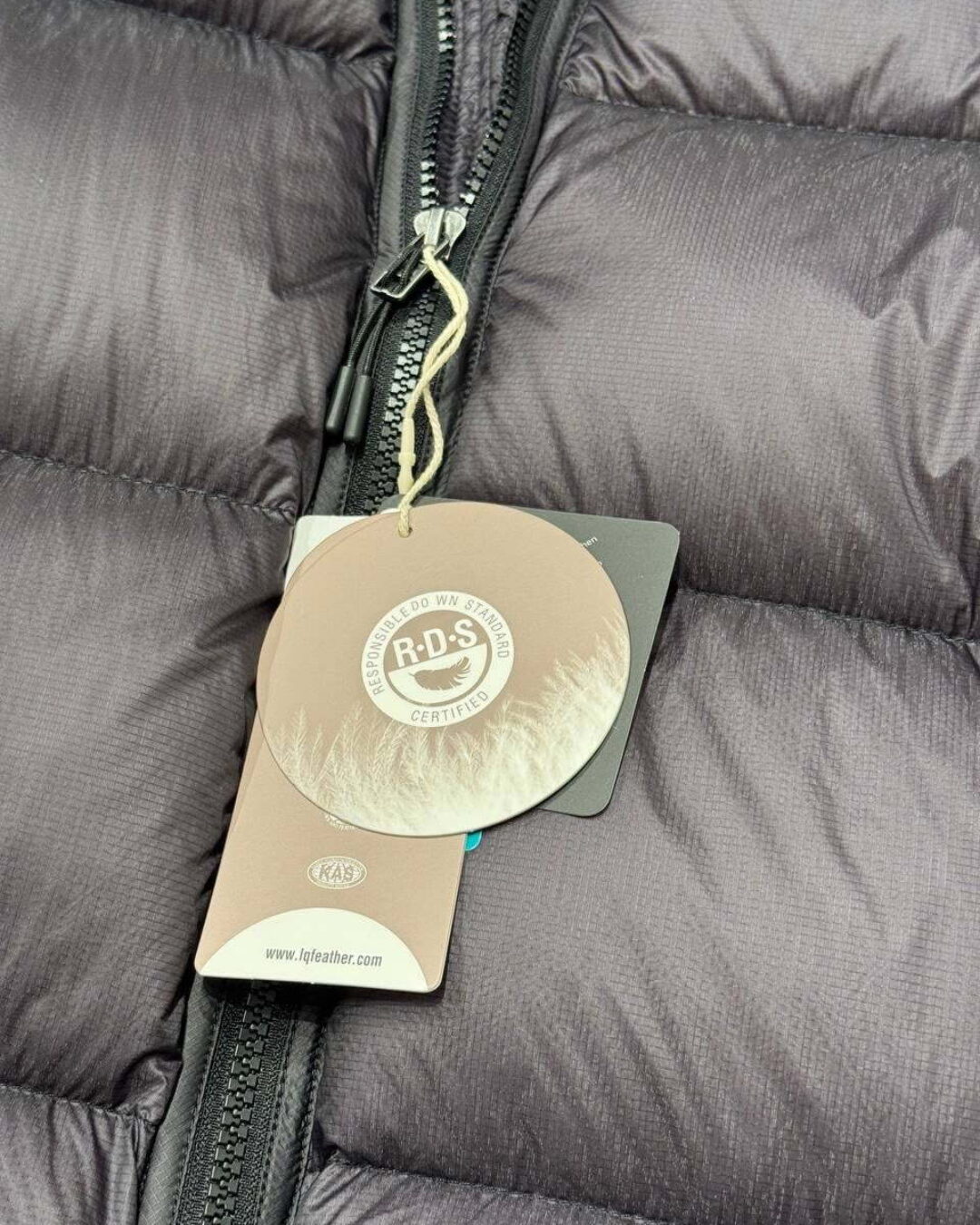 Пуховик Moncler