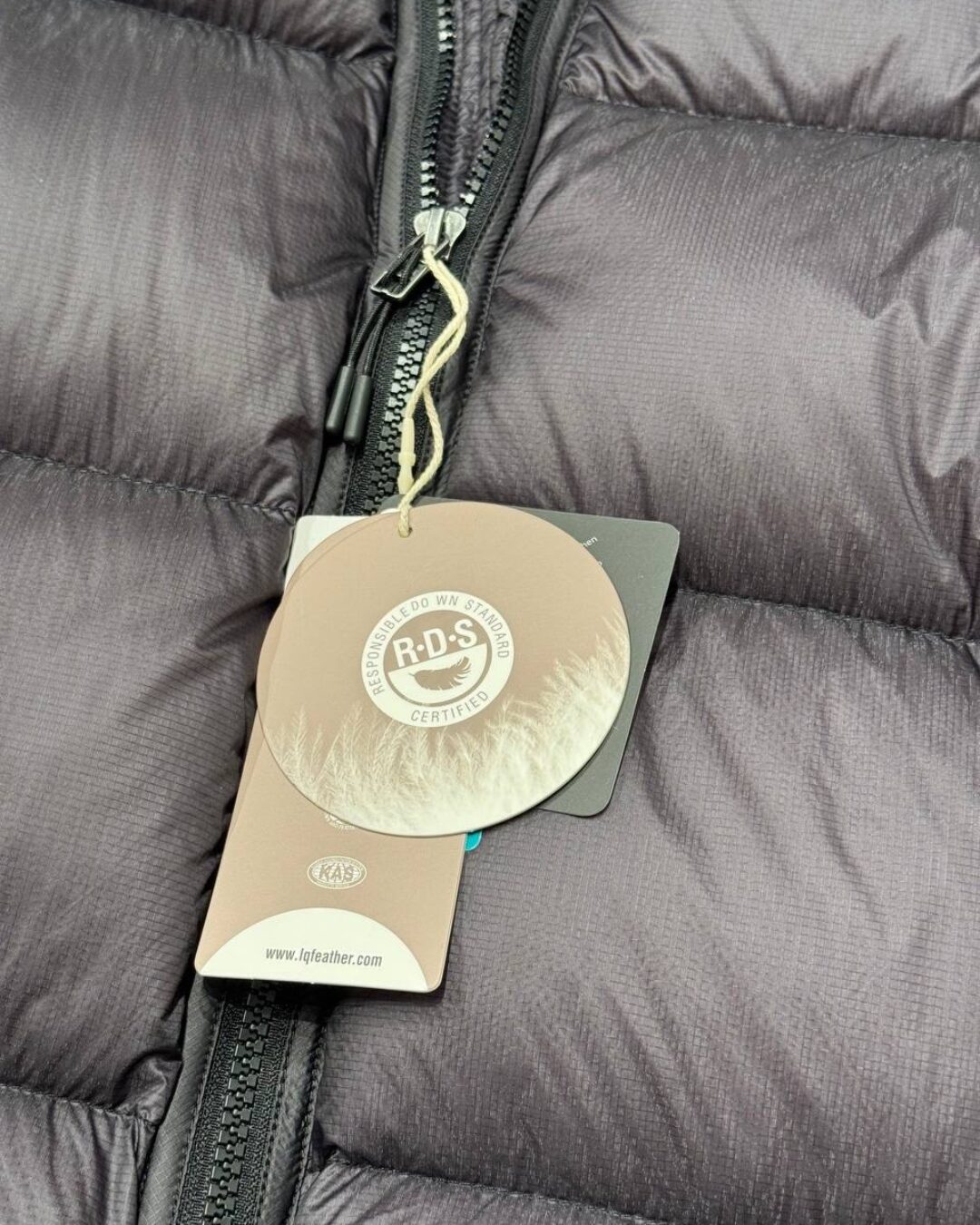 Пуховик Moncler