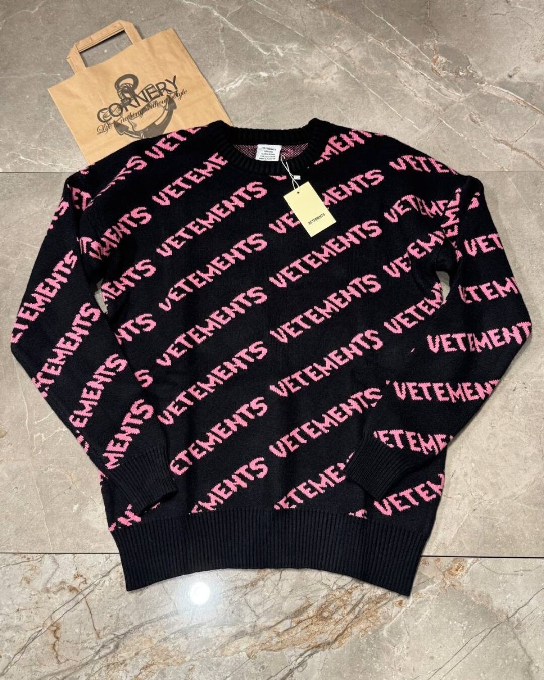 Свитер Vetements