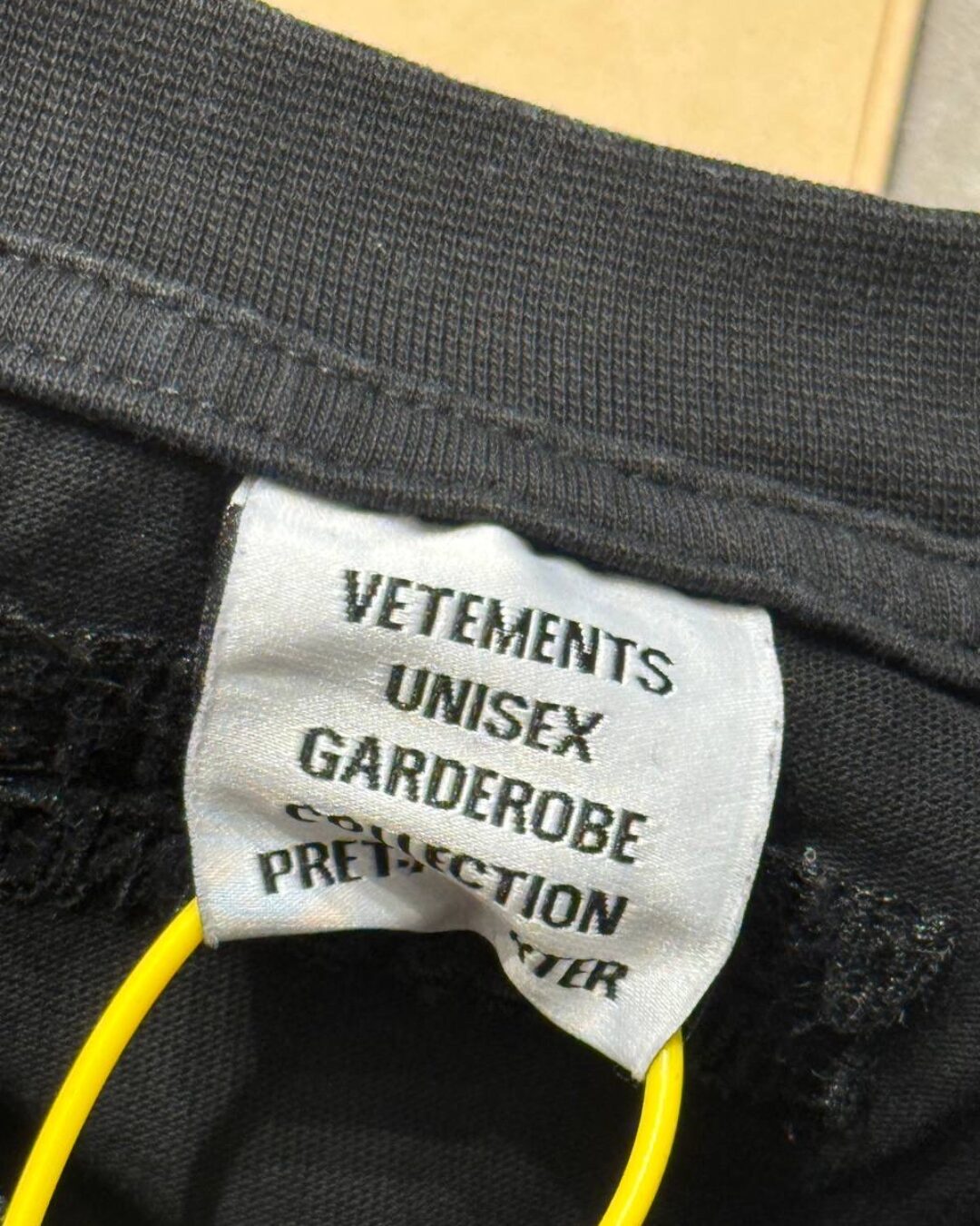 Футболка Vetements Dominatrix — фото 8