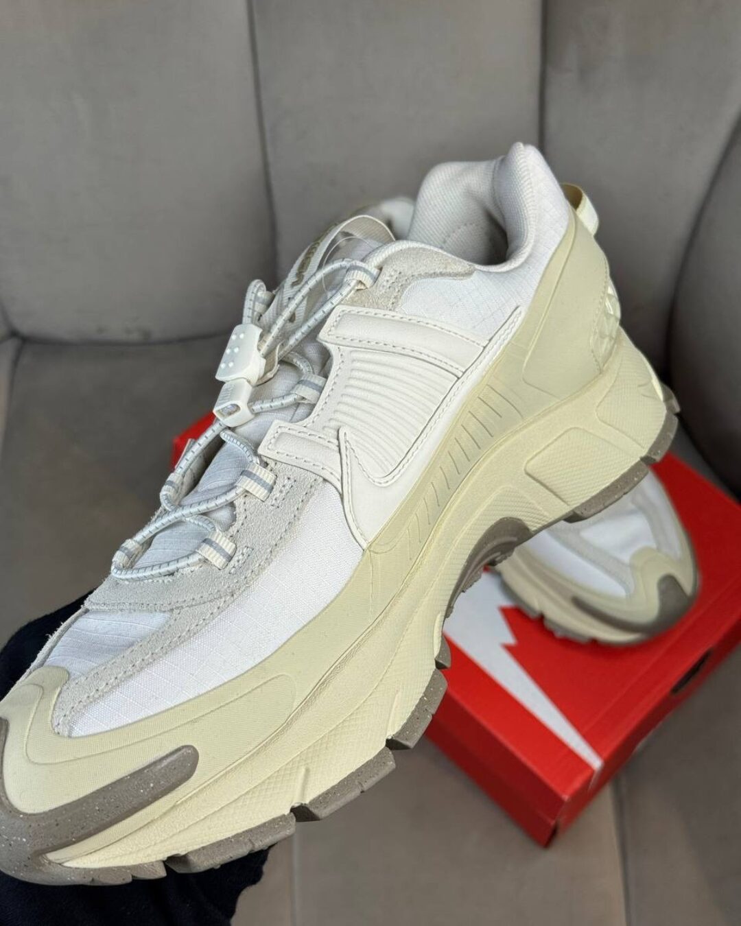 Кроссовки Nike