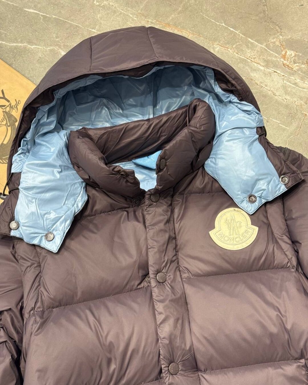 Пуховик Moncler