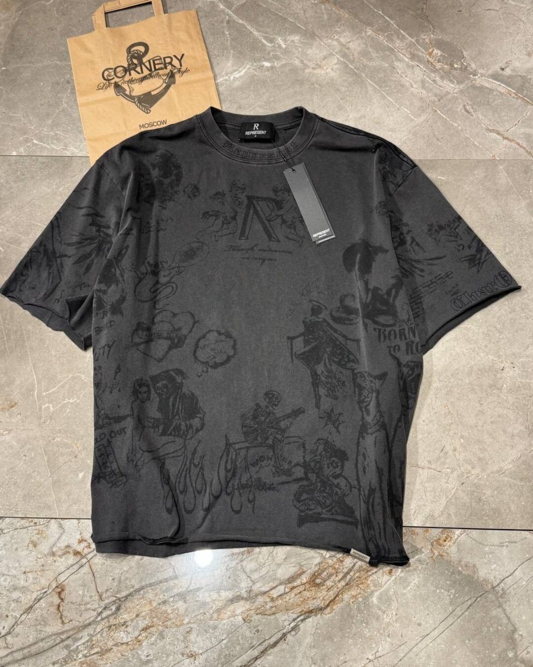 Футболка Represent