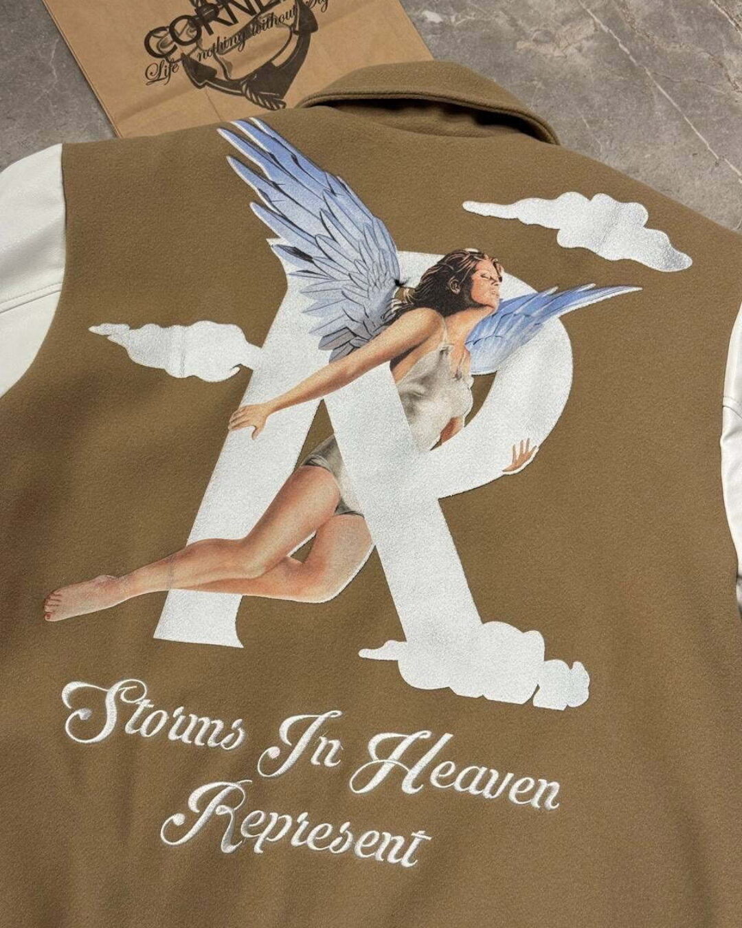 Бомбер Represent