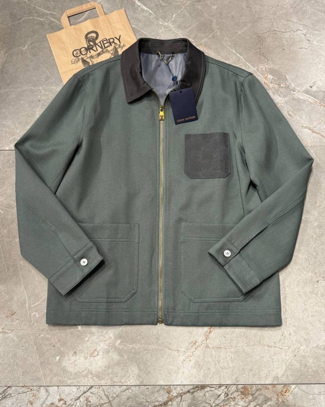 Костюм Louis Vuitton