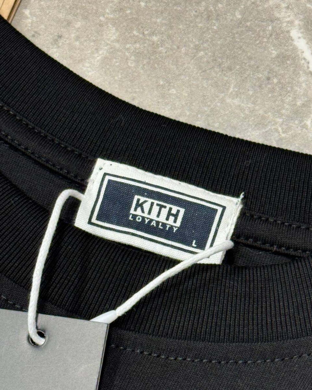 Футболка Kith