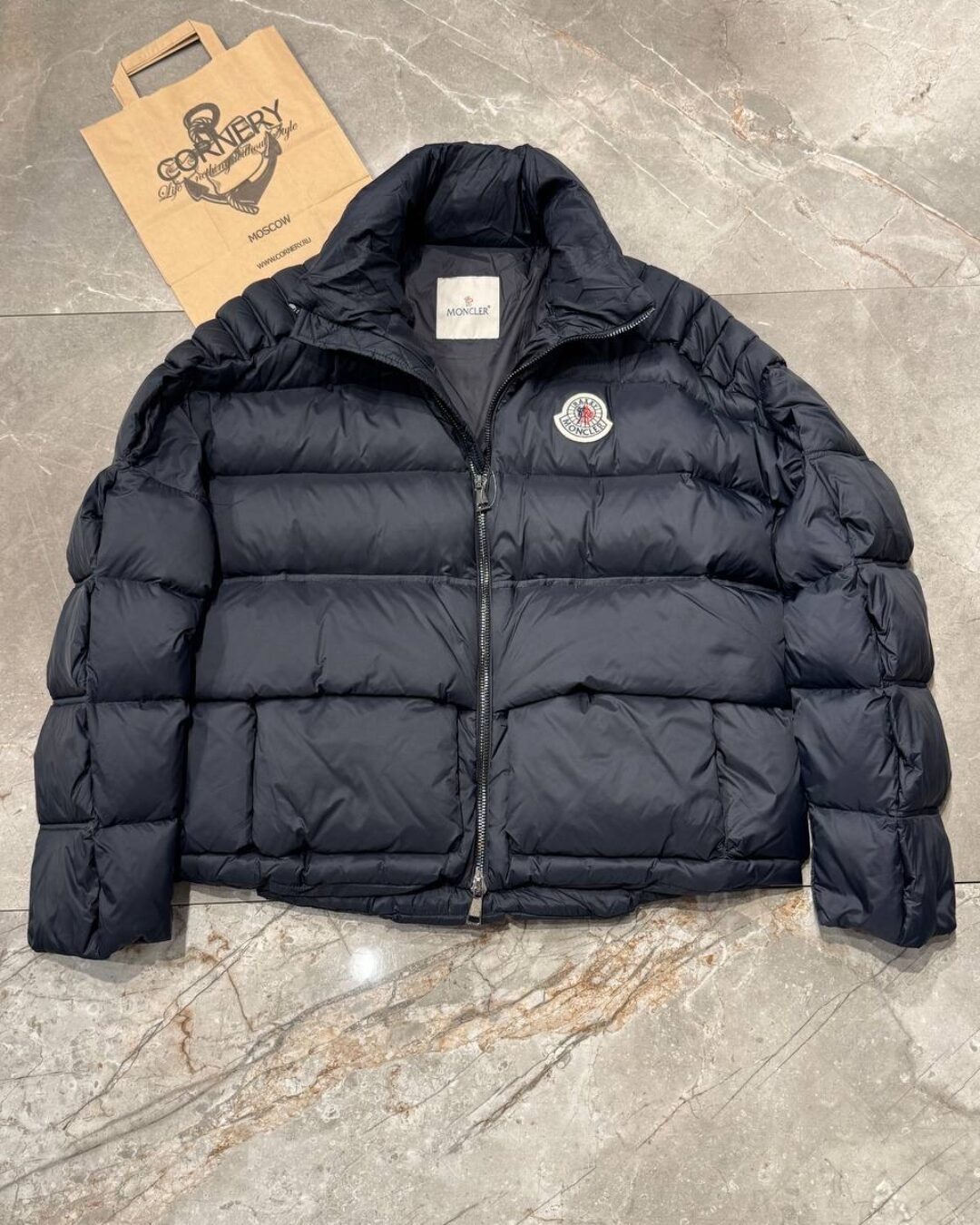 Пуховик Moncler
