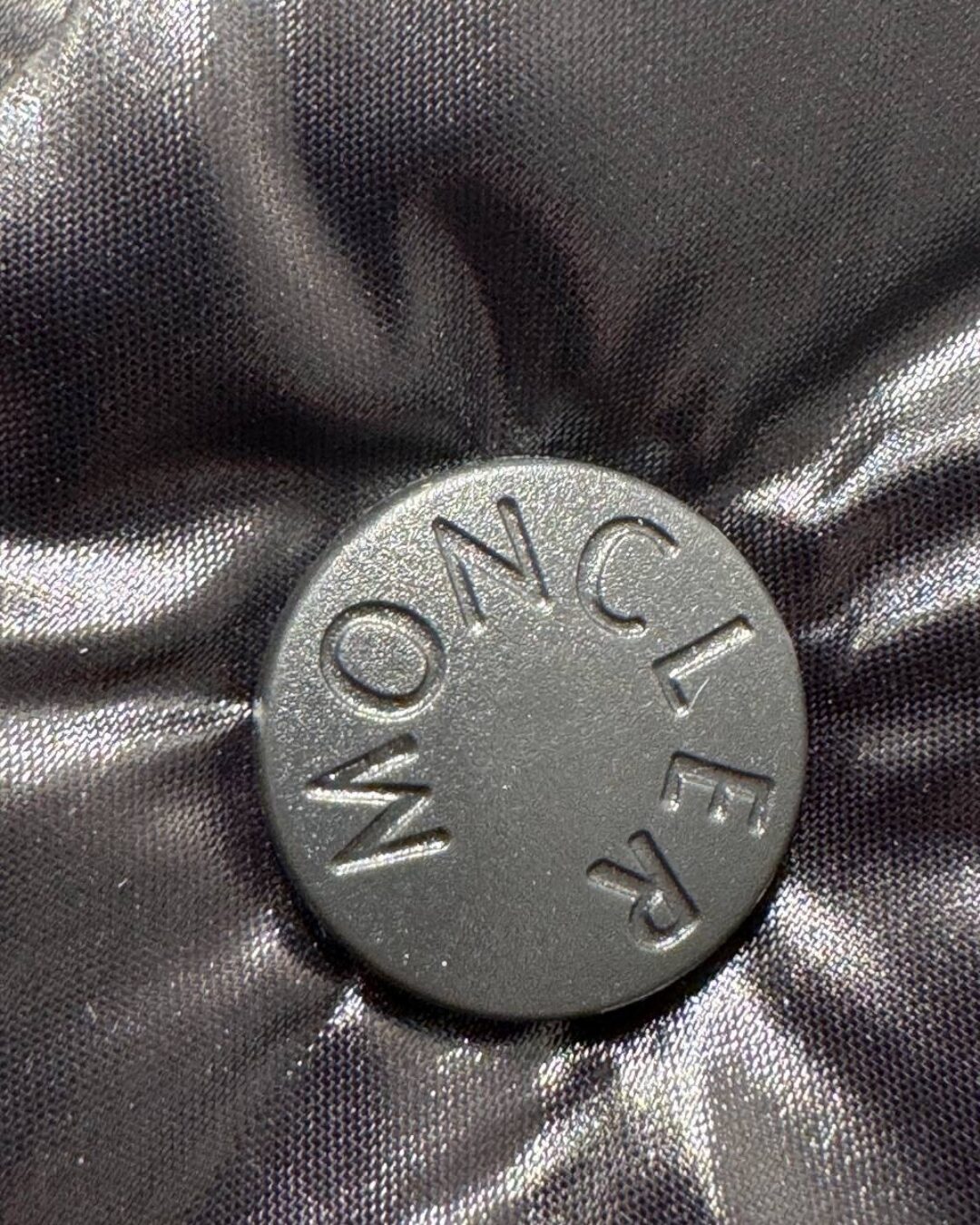 Пуховик Moncler