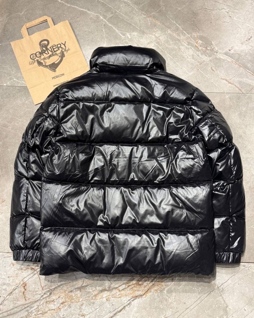 Пуховик Moncler