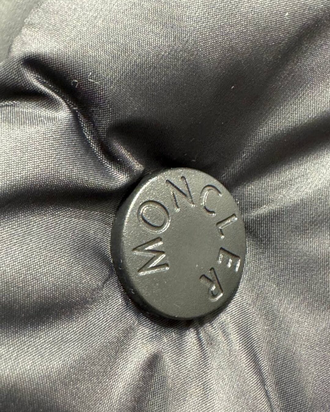 Пуховик Moncler