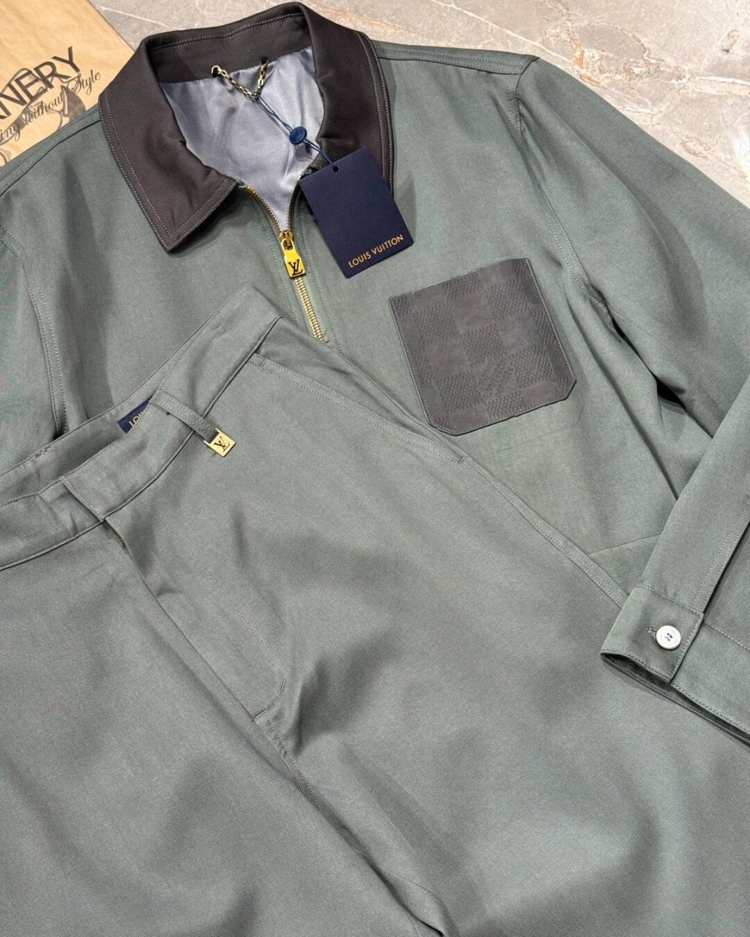 Костюм Louis Vuitton