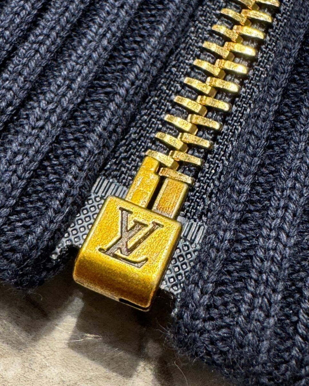 Кофта Louis Vuitton — фото 8