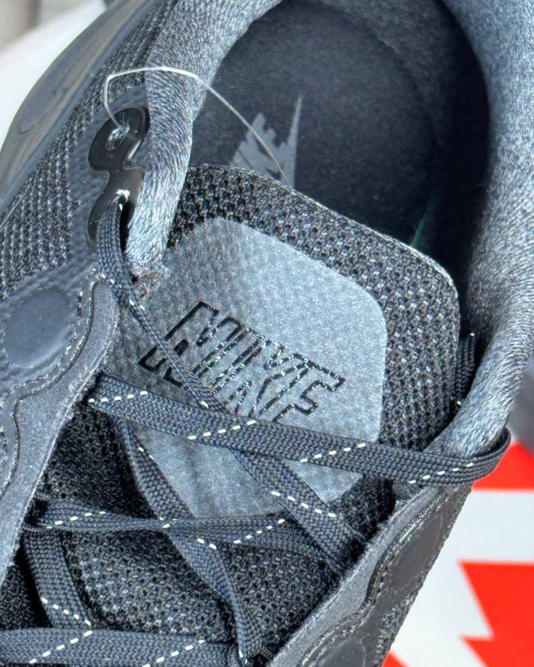 Кроссовки Nike