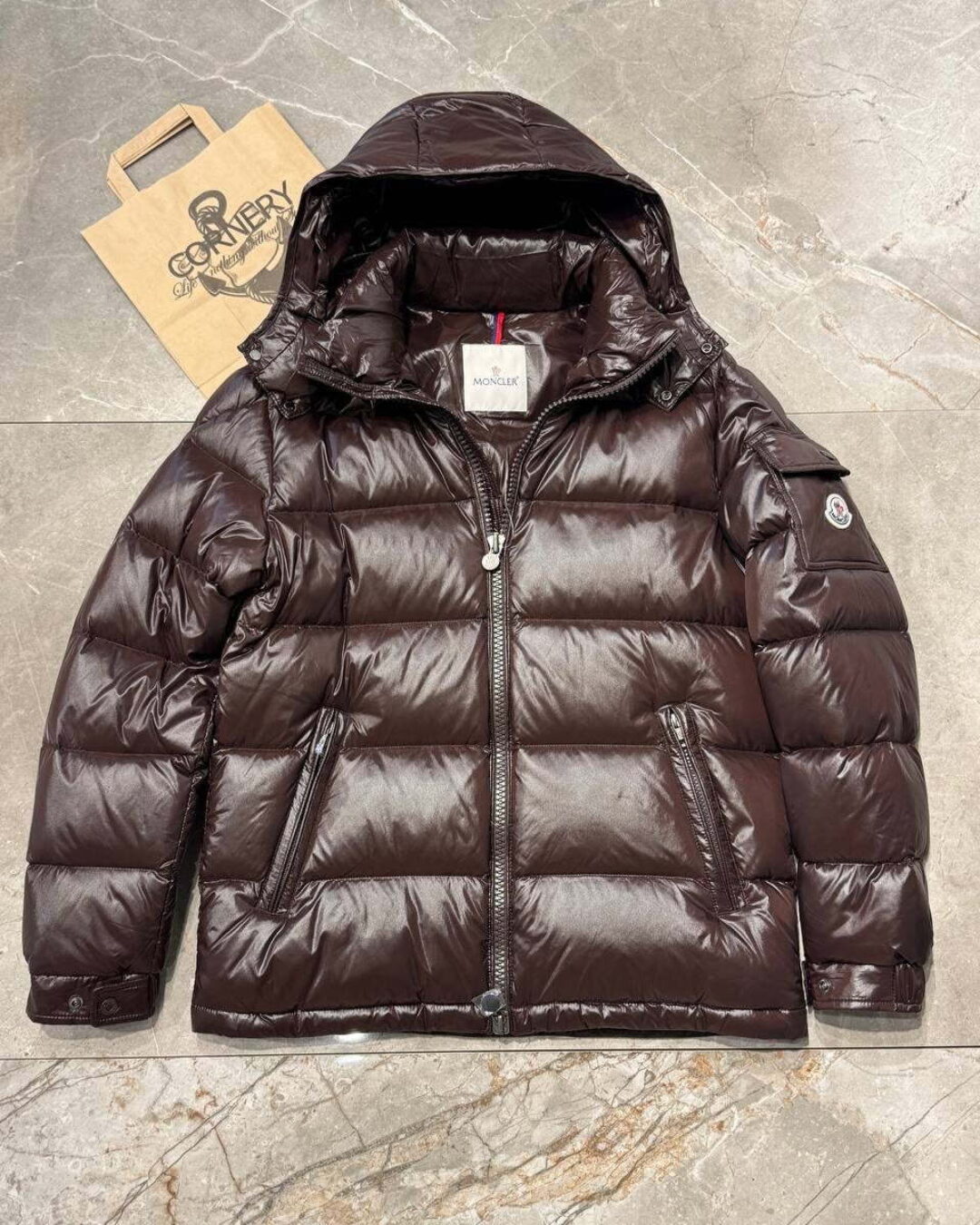 Пуховик Moncler