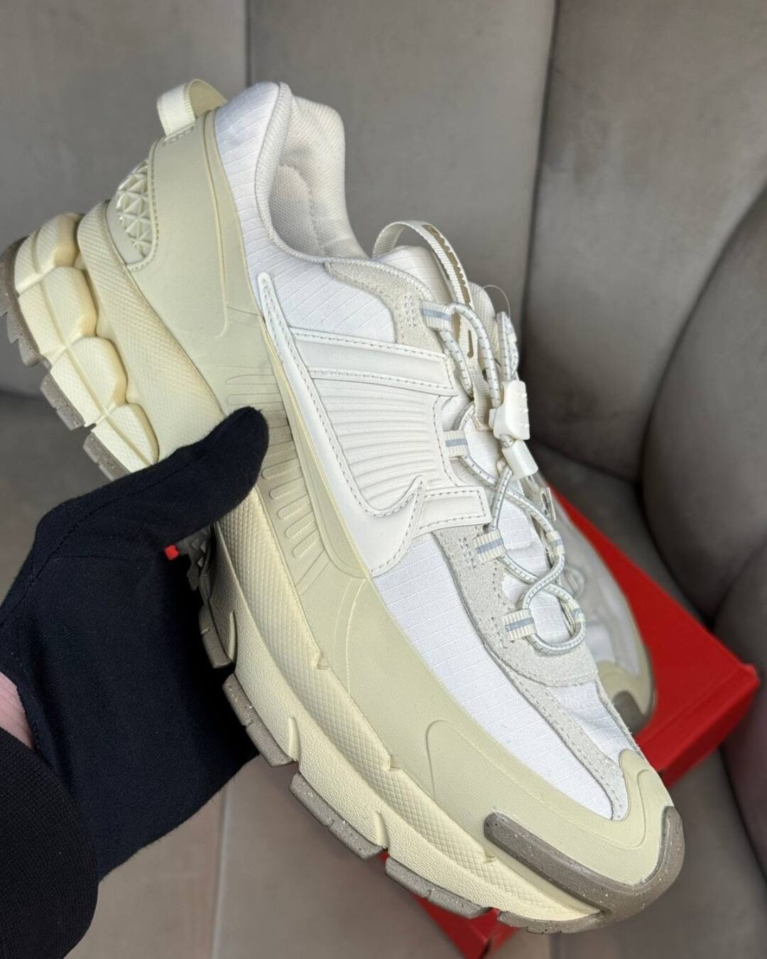 Кроссовки Nike