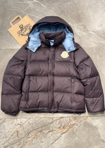 Пуховик Moncler